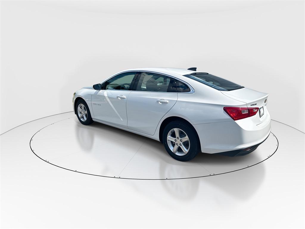 new 2024 Chevrolet Malibu car, priced at $25,795