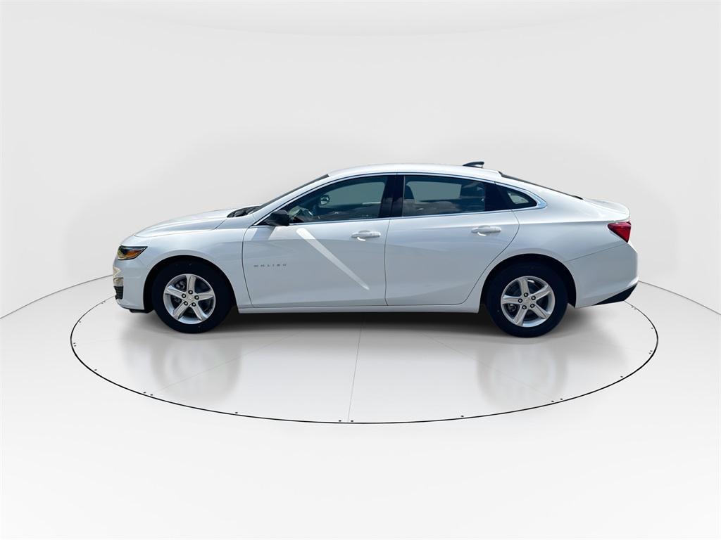new 2024 Chevrolet Malibu car, priced at $25,795