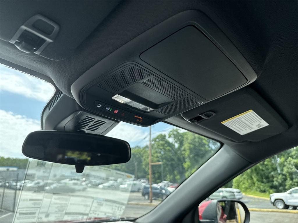 new 2026 Chevrolet Equinox car, priced at $30,271