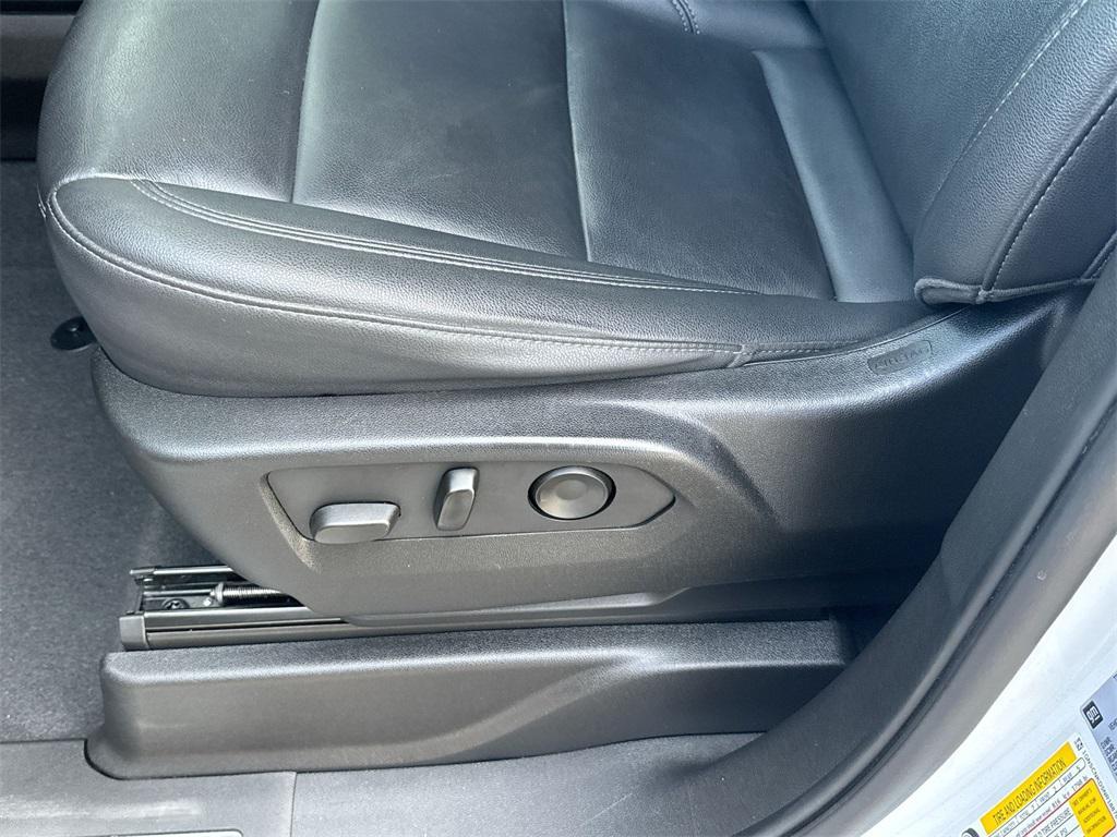 used 2022 Chevrolet Tahoe car, priced at $42,972