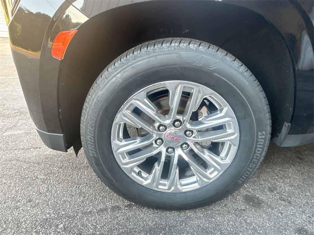 used 2023 GMC Yukon XL car, priced at $42,133