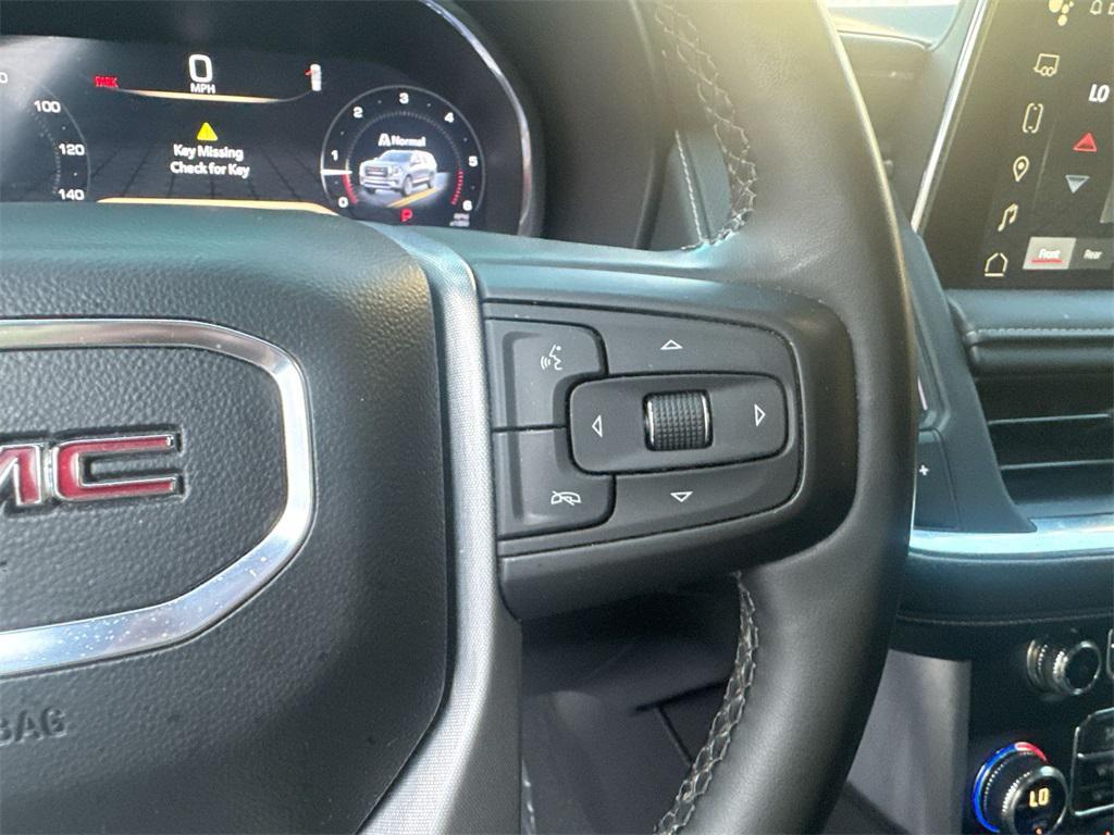 used 2023 GMC Yukon XL car, priced at $42,133