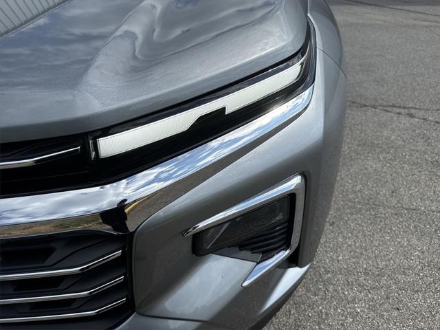 new 2025 Chevrolet Traverse car, priced at $42,345
