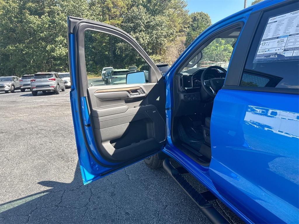 new 2025 Chevrolet Silverado 1500 car, priced at $58,644