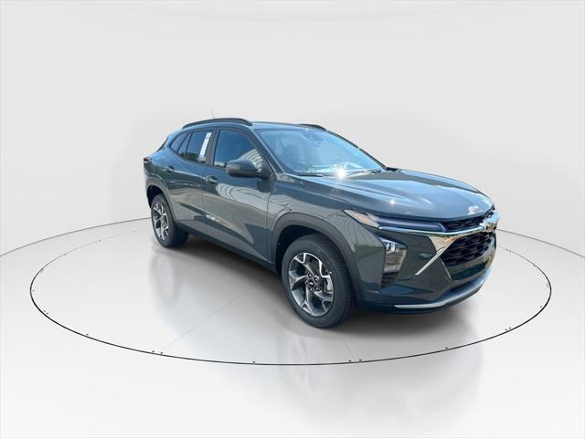 new 2025 Chevrolet Trax car, priced at $25,128