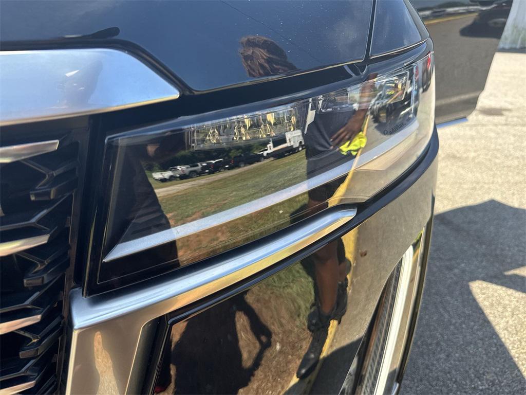 used 2023 Cadillac Escalade ESV car, priced at $61,963