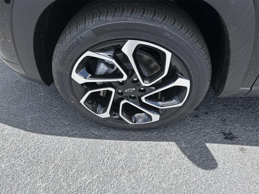 new 2025 Chevrolet Trax car, priced at $24,736
