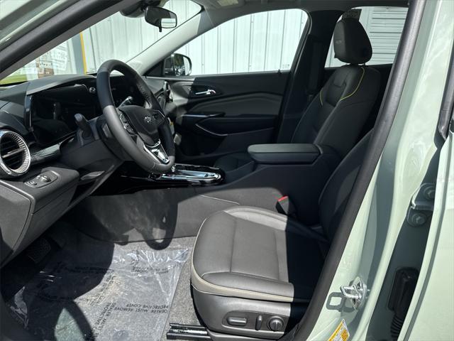 new 2025 Chevrolet Trax car, priced at $25,566
