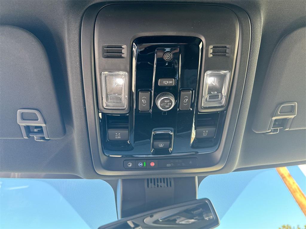 new 2026 Chevrolet Suburban car, priced at $80,125