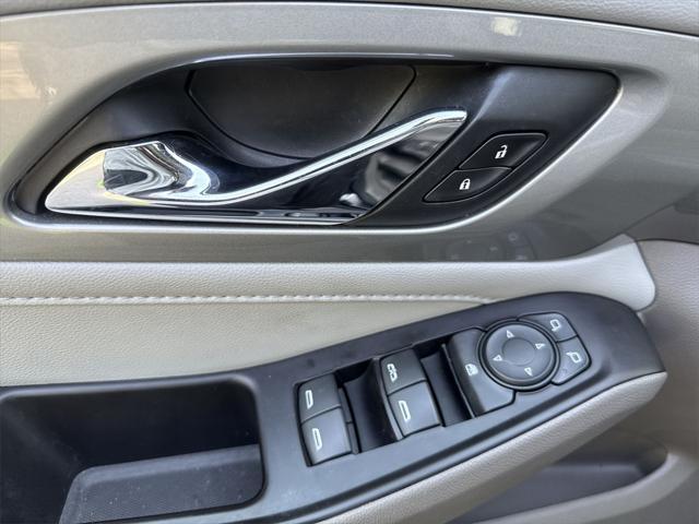 used 2020 Chevrolet Traverse car, priced at $27,491