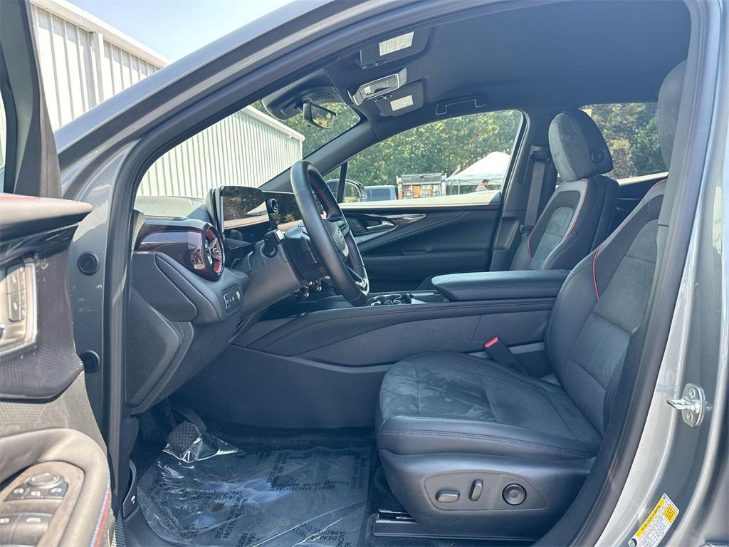 used 2024 Chevrolet Blazer EV car, priced at $28,892