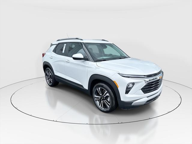 new 2025 Chevrolet TrailBlazer car, priced at $26,945