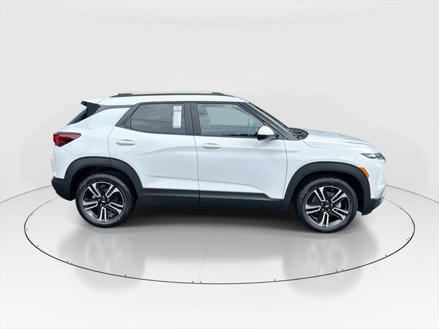 new 2025 Chevrolet TrailBlazer car, priced at $26,945