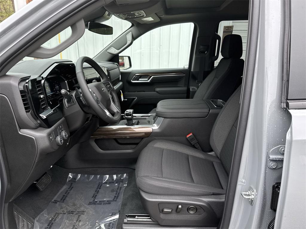 new 2025 Chevrolet Silverado 1500 car, priced at $50,088