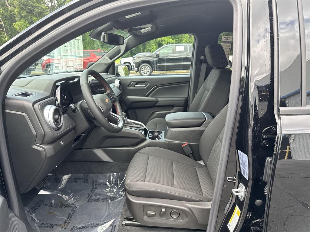 new 2025 Chevrolet Colorado car, priced at $33,564