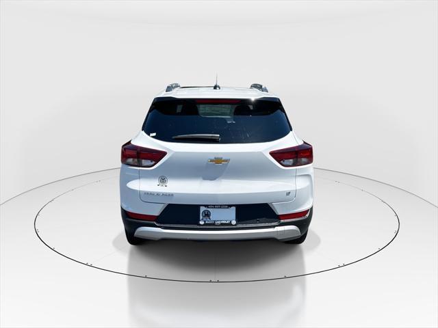 new 2025 Chevrolet TrailBlazer car, priced at $28,056