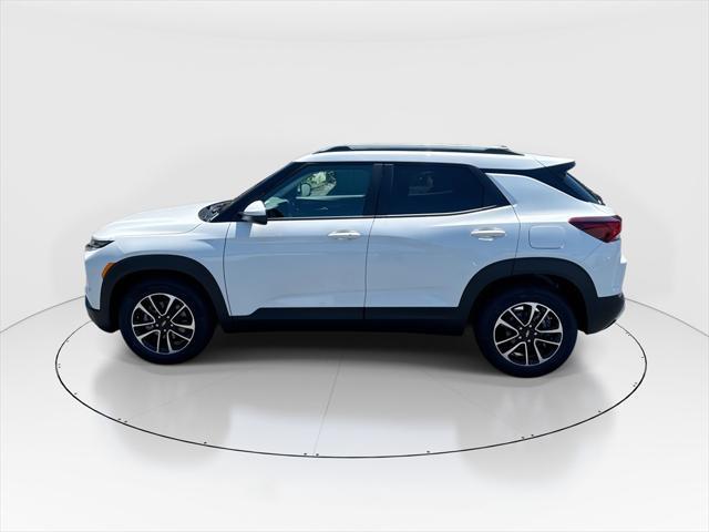 new 2025 Chevrolet TrailBlazer car, priced at $28,056