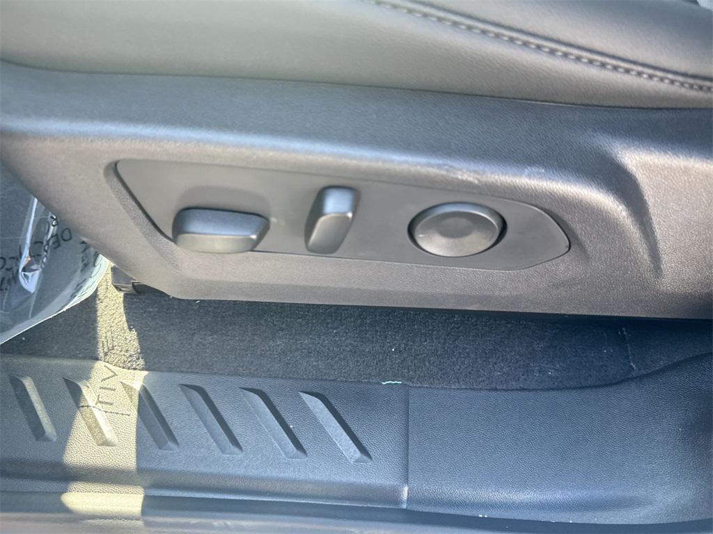 new 2025 Chevrolet Colorado car, priced at $45,228