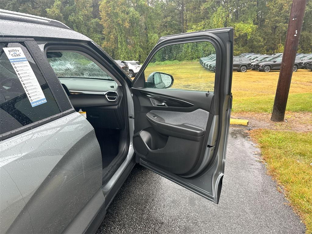 new 2026 Chevrolet TrailBlazer car, priced at $26,821