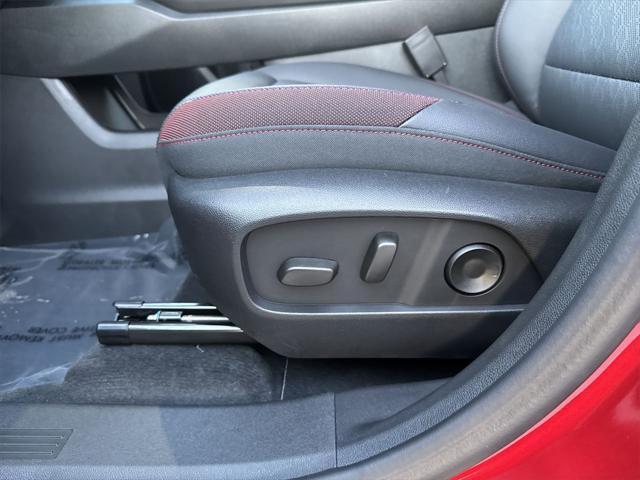 new 2026 Chevrolet Equinox car, priced at $39,125
