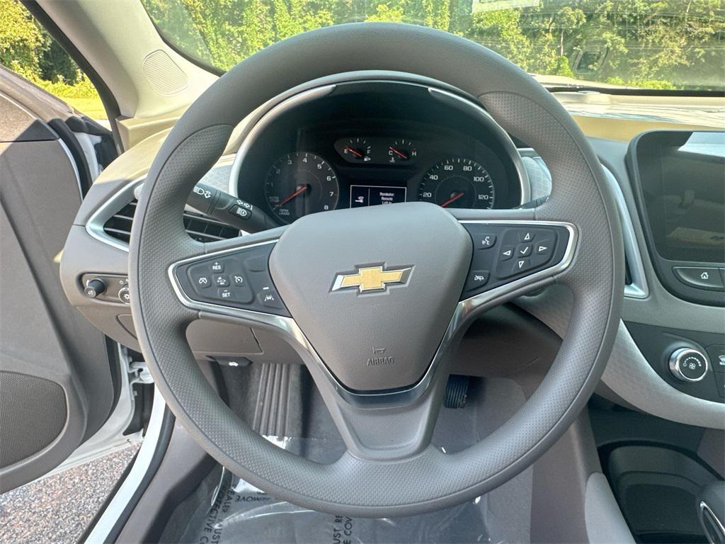 new 2024 Chevrolet Malibu car, priced at $25,795