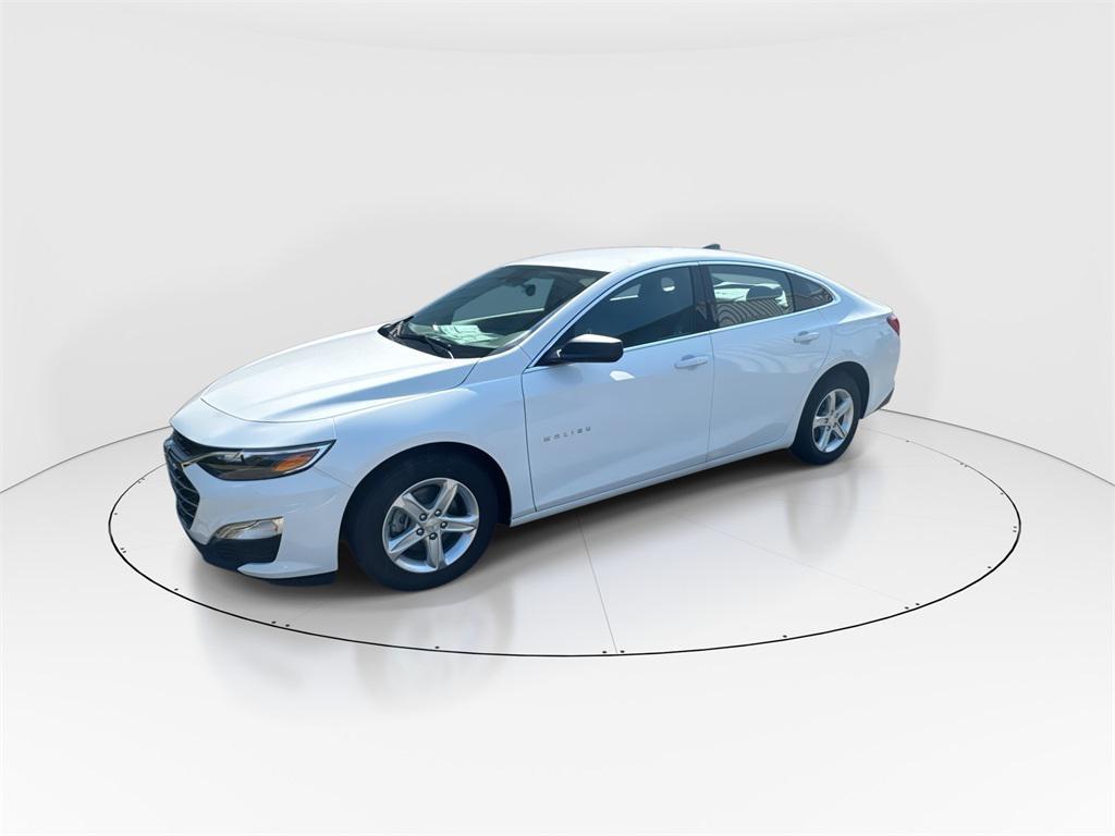 new 2024 Chevrolet Malibu car, priced at $25,795