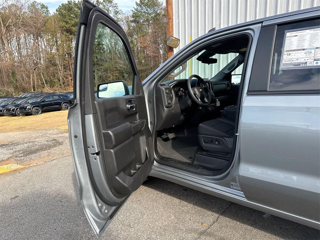 new 2026 Chevrolet Silverado 1500 car, priced at $45,330