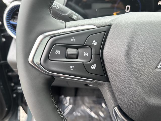 new 2025 Chevrolet Trax car, priced at $24,348