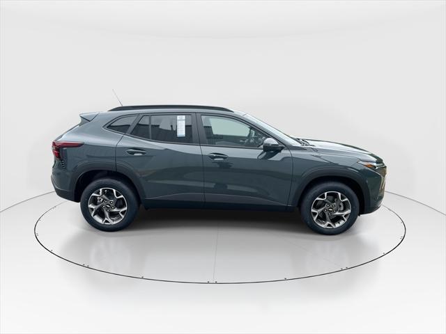 new 2025 Chevrolet Trax car, priced at $24,348