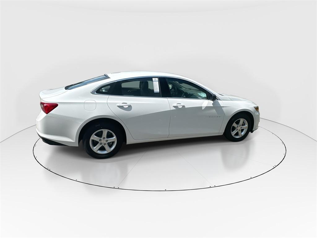 new 2024 Chevrolet Malibu car, priced at $25,795