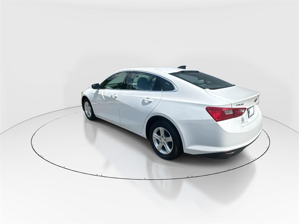 new 2024 Chevrolet Malibu car, priced at $25,795