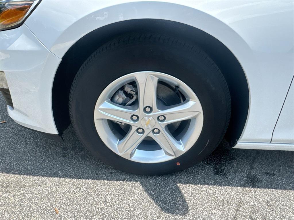 new 2024 Chevrolet Malibu car, priced at $25,795