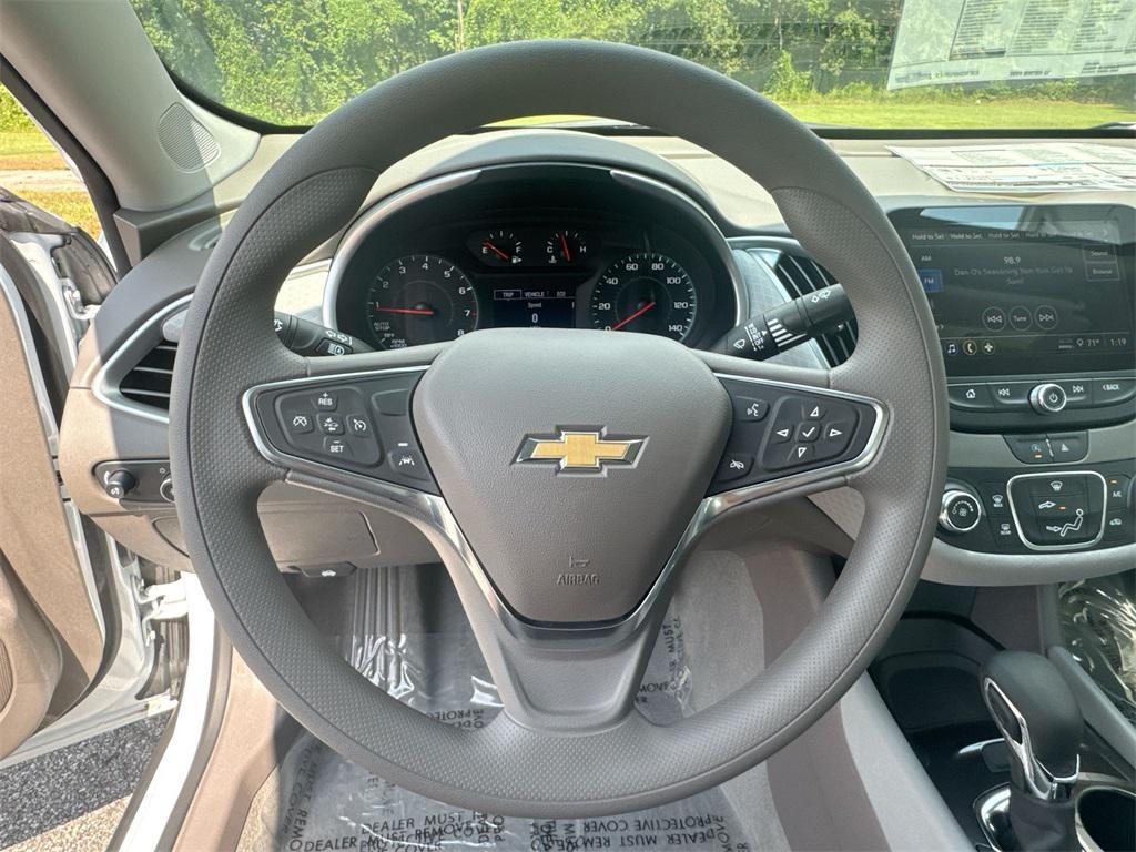 new 2024 Chevrolet Malibu car, priced at $25,795