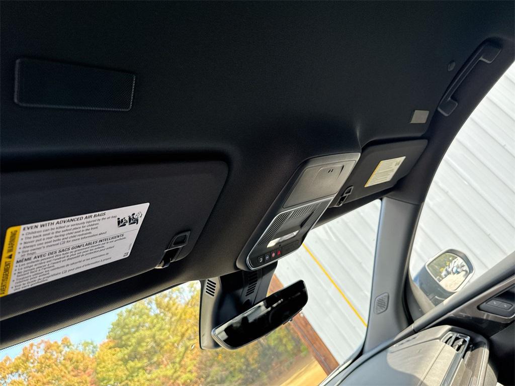 new 2026 Chevrolet Traverse car, priced at $56,995