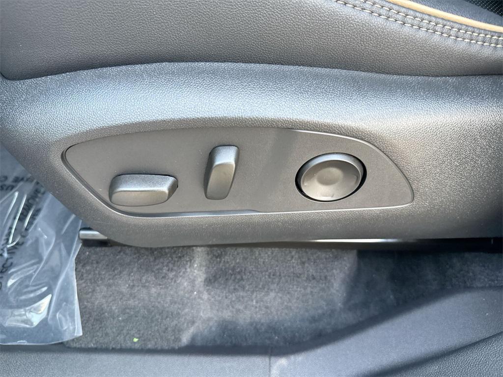 new 2026 Chevrolet Traverse car, priced at $56,995