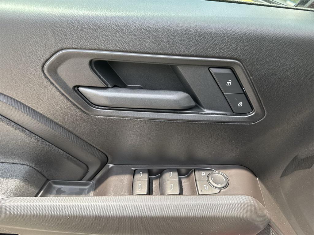 new 2025 Chevrolet Colorado car, priced at $30,675