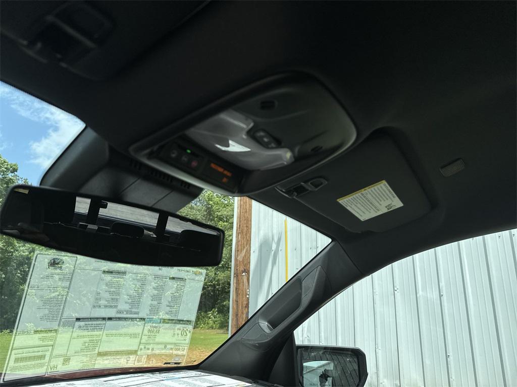 new 2025 Chevrolet Colorado car, priced at $30,675