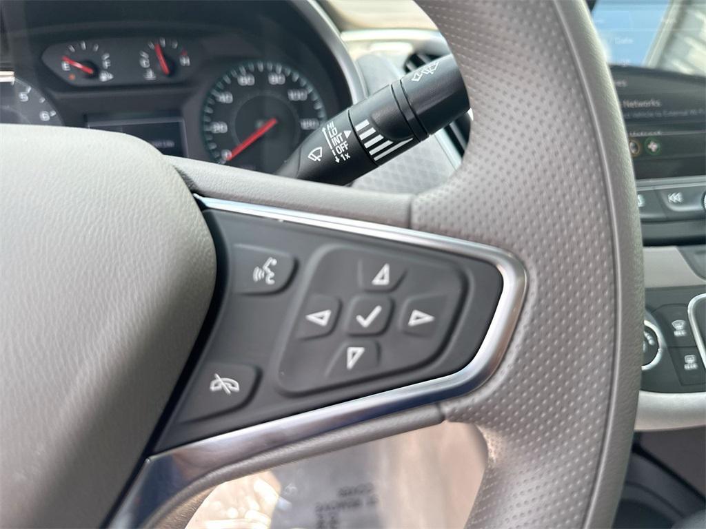 new 2024 Chevrolet Malibu car, priced at $25,795