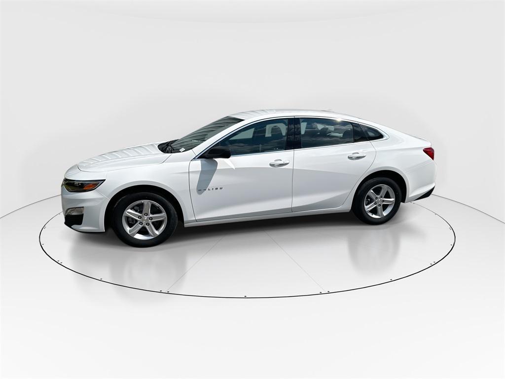 new 2024 Chevrolet Malibu car, priced at $25,795