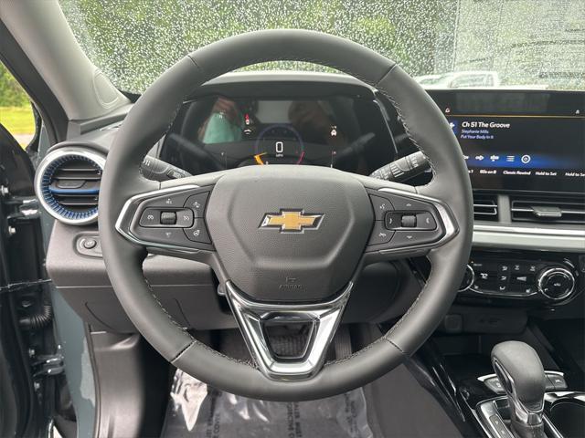 new 2025 Chevrolet Trax car, priced at $25,250