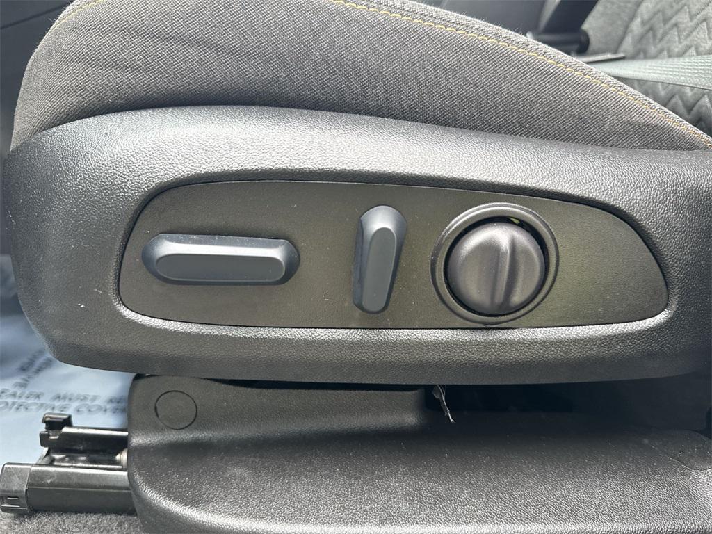 used 2023 Chevrolet Equinox car, priced at $22,990