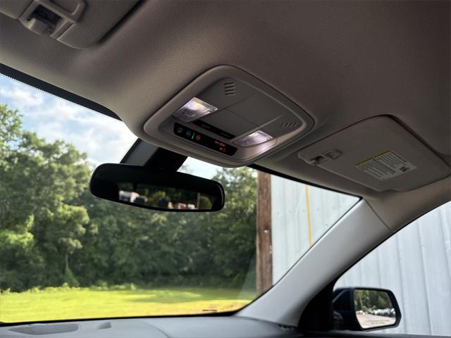 used 2021 Chevrolet Traverse car, priced at $19,291