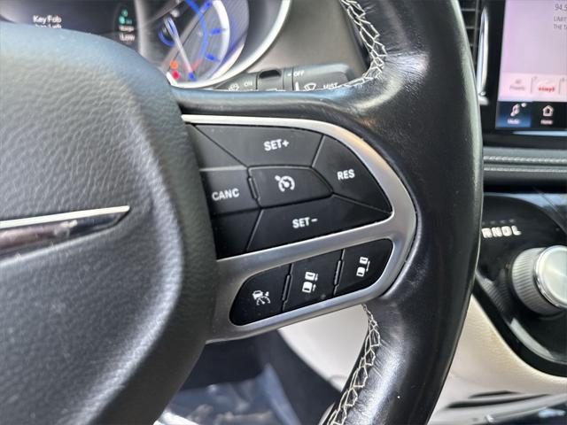 used 2021 Chrysler Pacifica Hybrid car, priced at $23,423