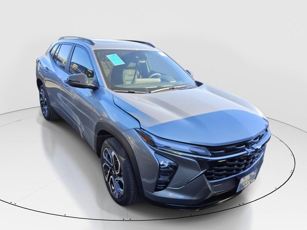 used 2025 Chevrolet Trax car, priced at $23,990