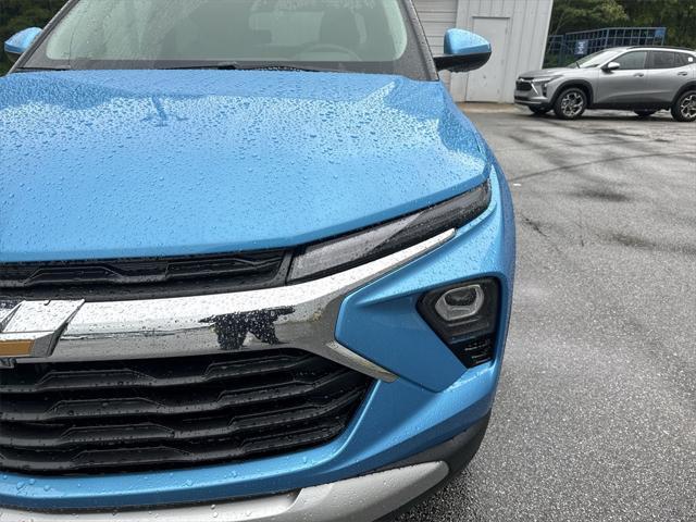 new 2025 Chevrolet TrailBlazer car, priced at $27,312