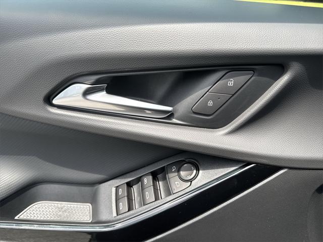 new 2026 Chevrolet Equinox car, priced at $29,290