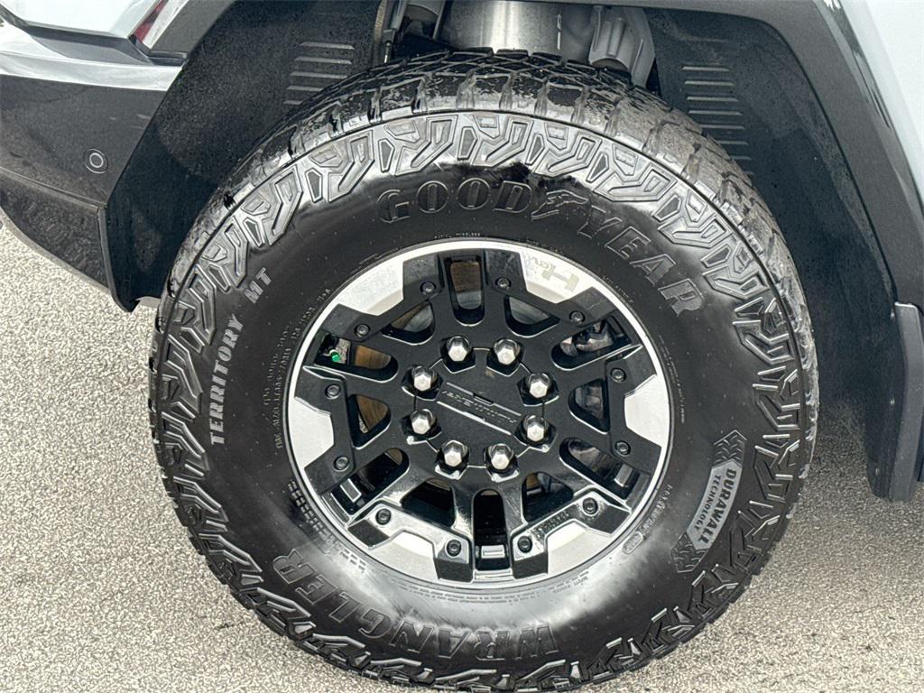 used 2024 GMC HUMMER EV SUV car, priced at $61,315