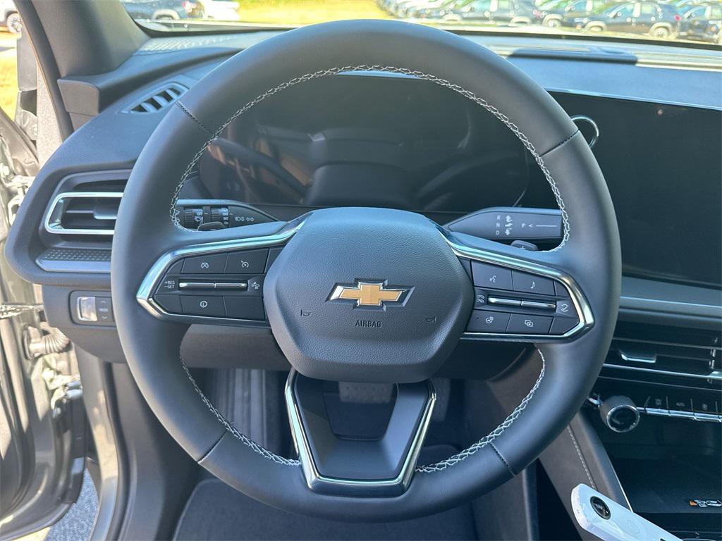 new 2026 Chevrolet Traverse car, priced at $43,695