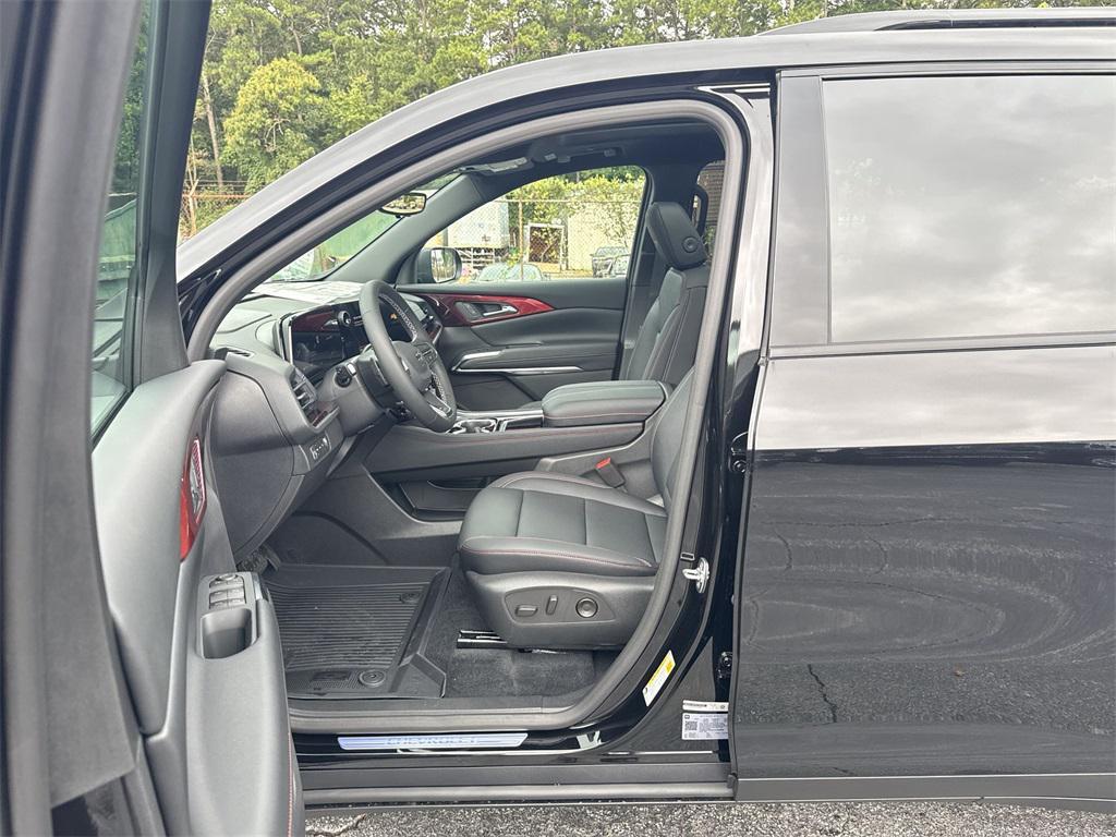 new 2026 Chevrolet Traverse car, priced at $54,244
