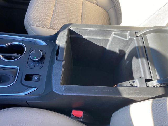 used 2023 Chevrolet Traverse car, priced at $24,000